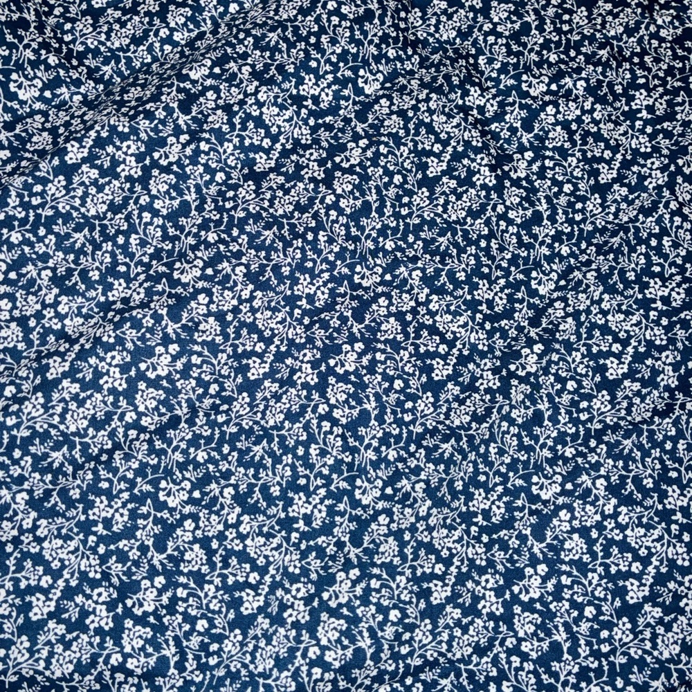 Banana Republic Blue Floral Dress Shirt - Picture 4 of 5